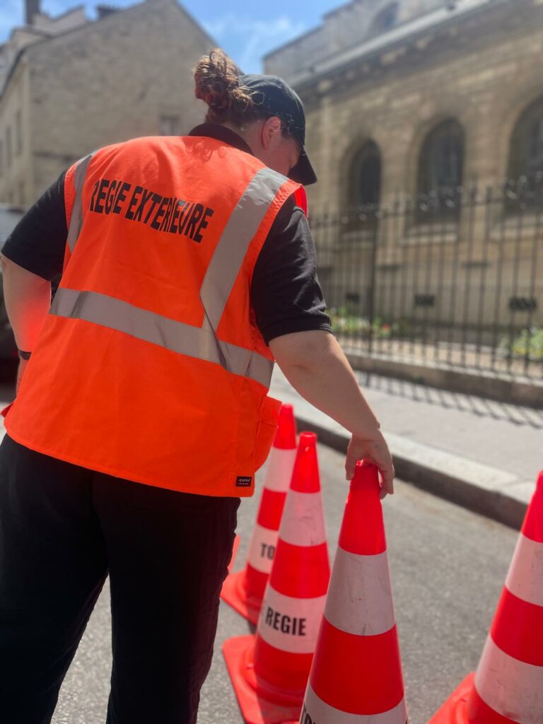 Lire la suite à propos de l’article Fashion Week SS26 : 39°C à l’ombre, 100% d’efficacité sur le terrain!